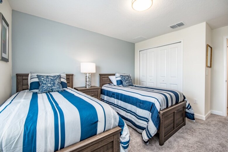 Villa 9043dd00