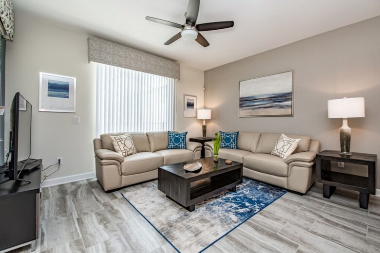 Villa 9043dd00