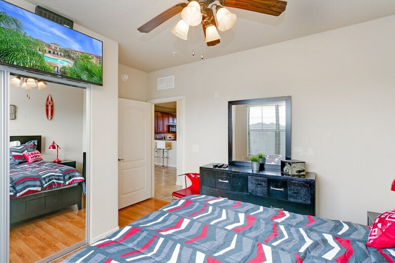 3 Bed 3 Bath Pool View High End Corner Condo