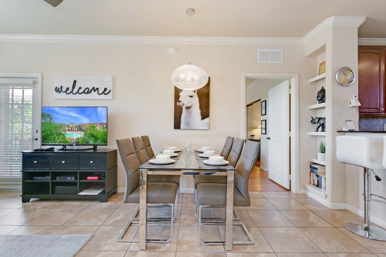 3 Bed 3 Bath Pool View High End Corner Condo
