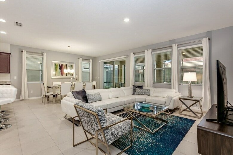 7028oakwood