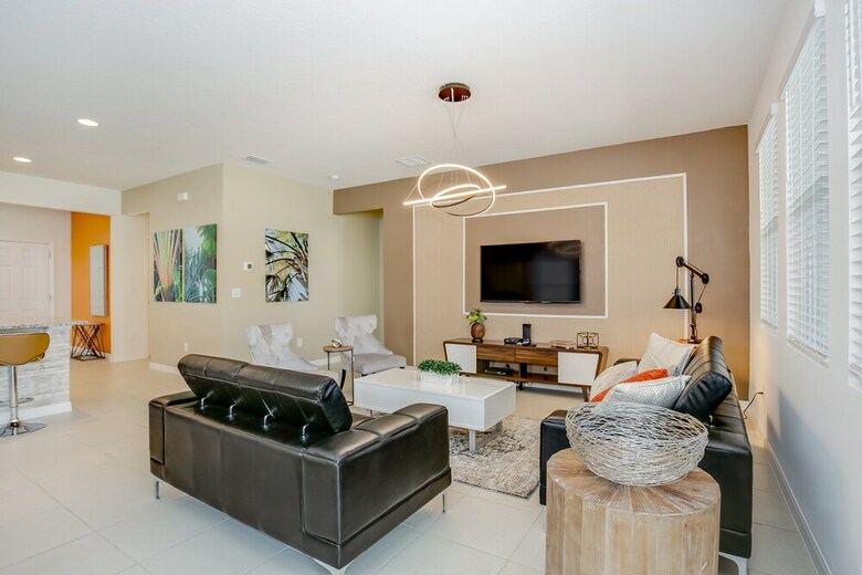 6091broadoak