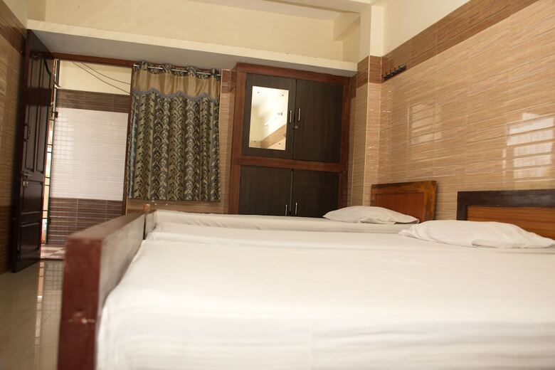 Hotel Ulo Raj Residency