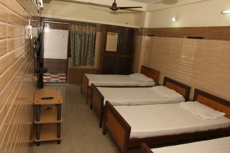 Hotel Ulo Raj Residency