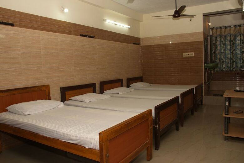 Hotel Ulo Raj Residency