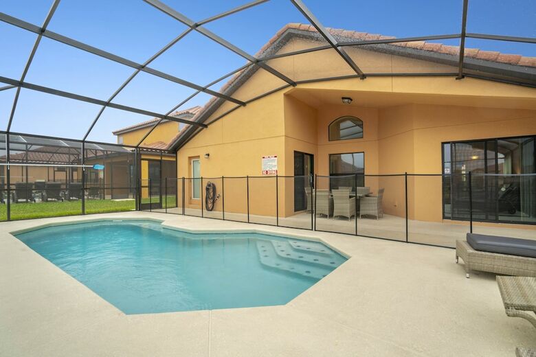 Villa 2570rosemont