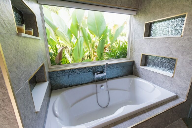 Luxury 5 Bedroom Pool Villa Js