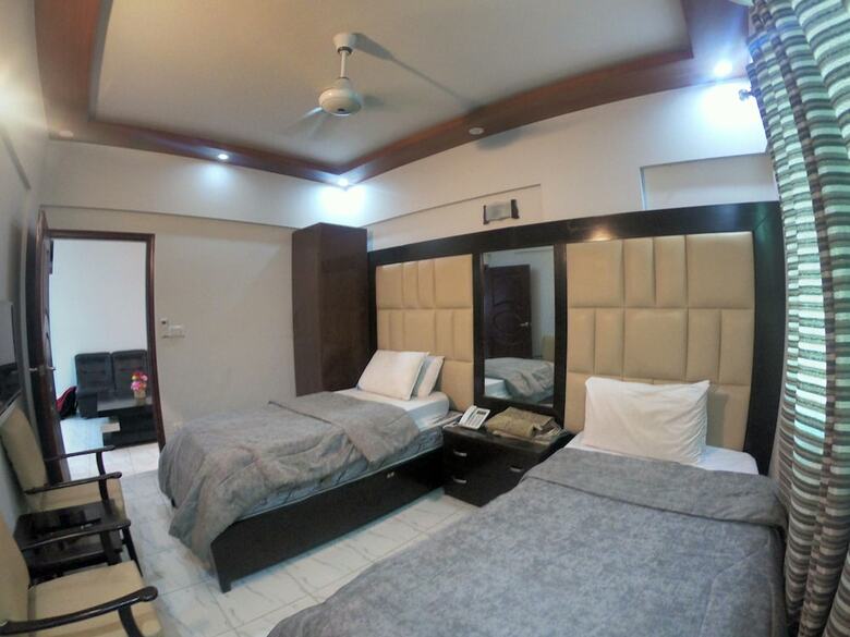 Residencia Stayflix Entire Private Room, Dha