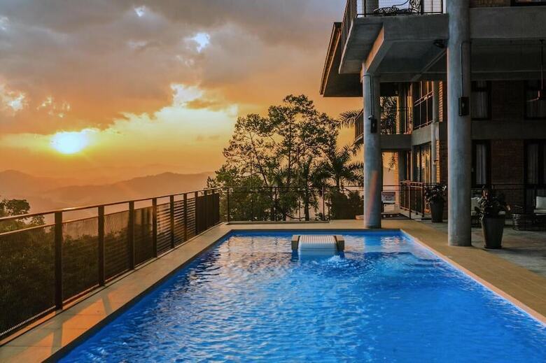 Hotel Sembayu Villa