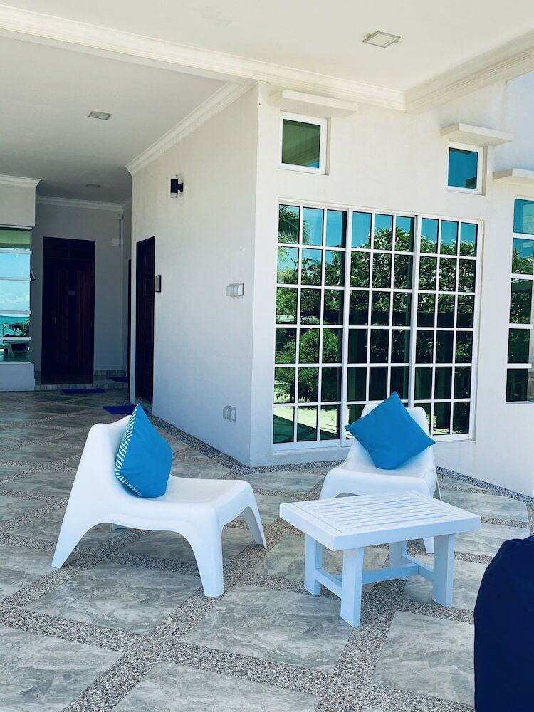 Hotel Che Beach House