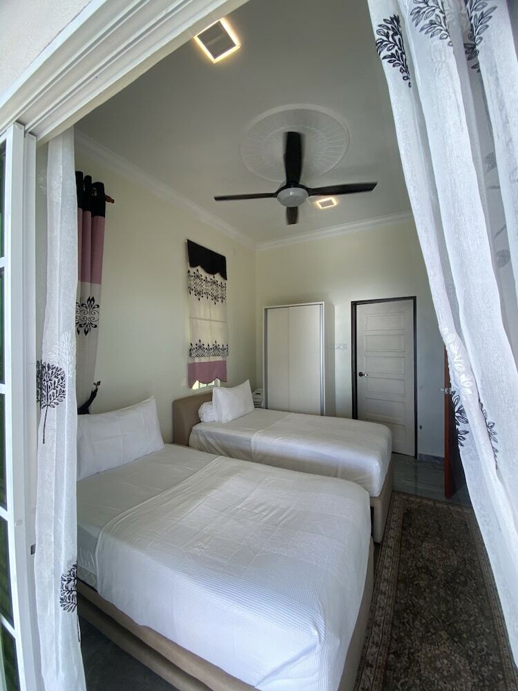 Hotel Che Beach House