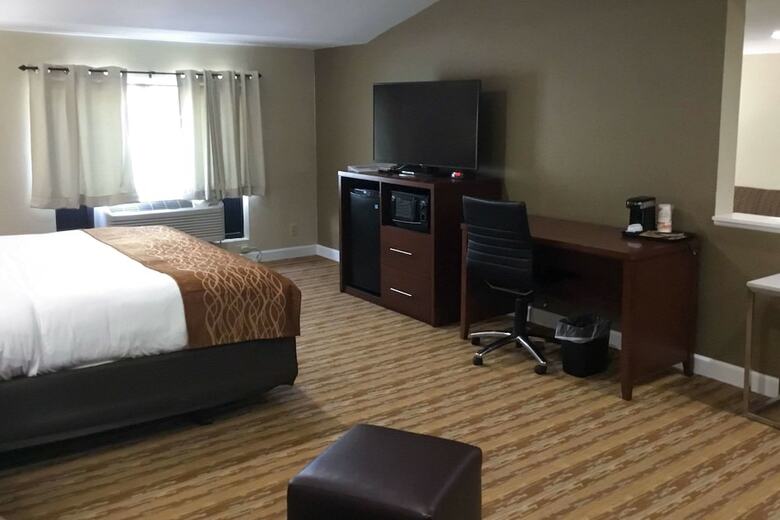Hotel Comfort Inn Tunnel Road East