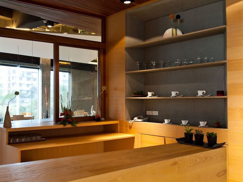 The Now Hotel