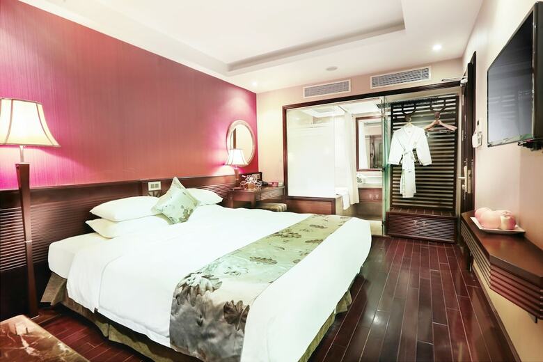 Golden Silk Boutique Hotel