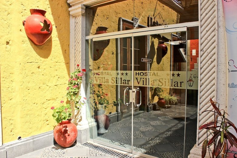 Hotel Hostal Villa Sillar