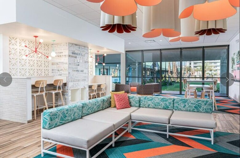 Beachside Hotel & Suites