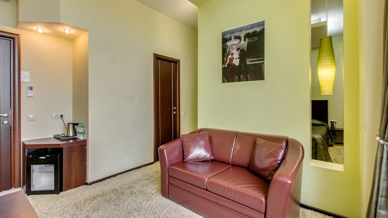 Inside Business Hotel