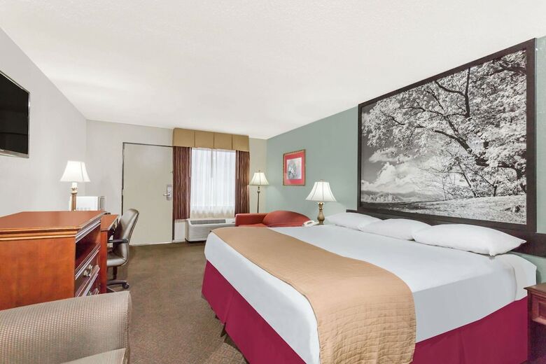 Hotel Super 8 By Wyndham Garysburg/roanoke Rapids