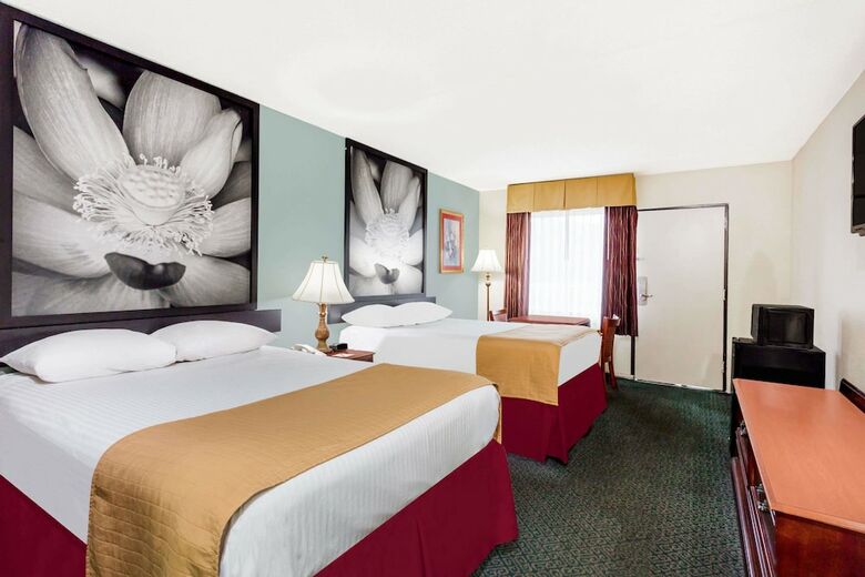 Hotel Super 8 By Wyndham Garysburg/roanoke Rapids