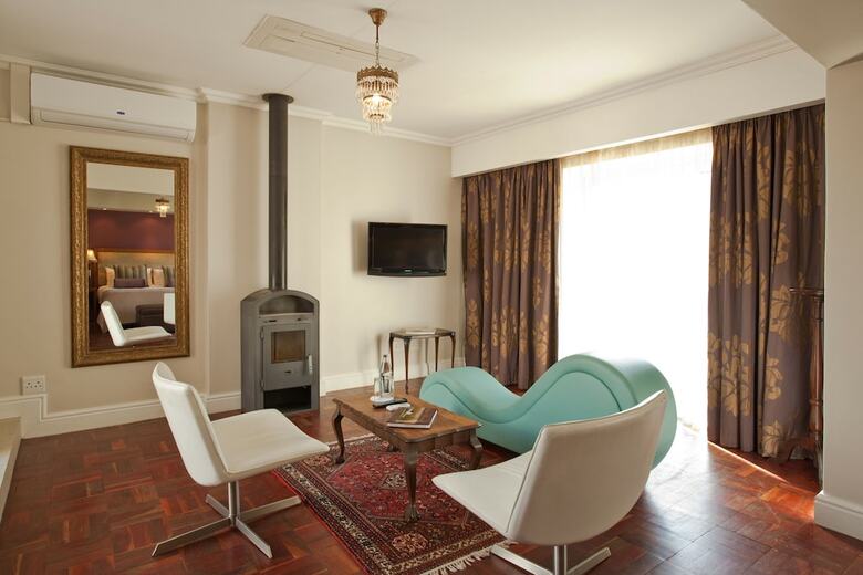 Hotel Cascade Country Manor