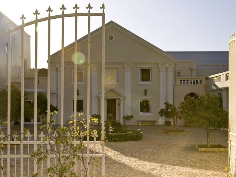 Hotel Cascade Country Manor