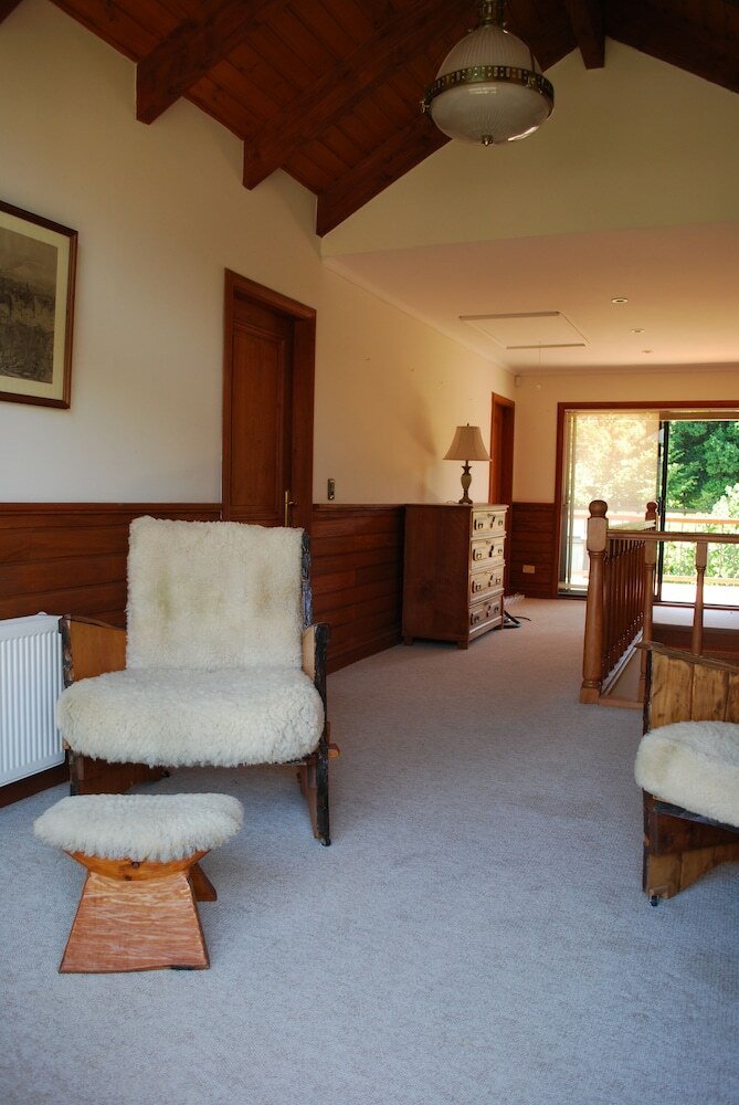 Frontera Pucon Hostel B&B