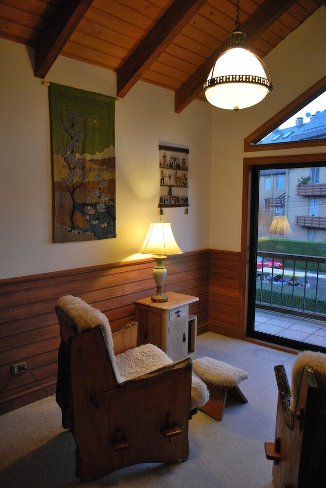 Frontera Pucon Hostel B&B