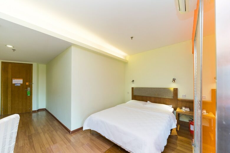 Hotel Garden Inn Yile Road Branch