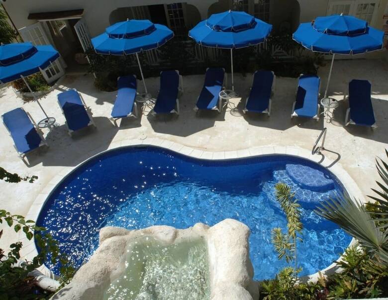 Mullins Villa/chrystal Heights Apartments Barbados