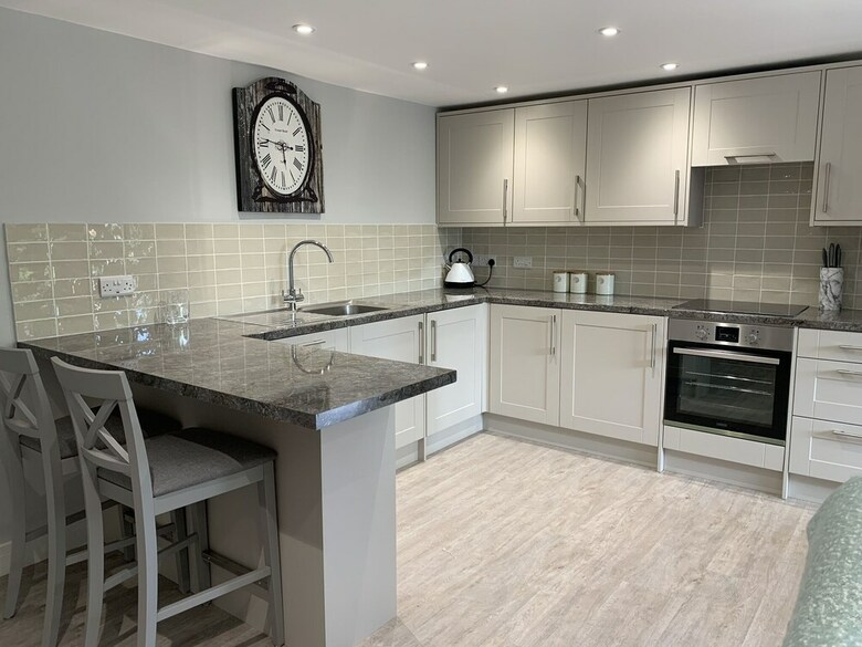 Stunning 1-bed Apartment In Newmarket