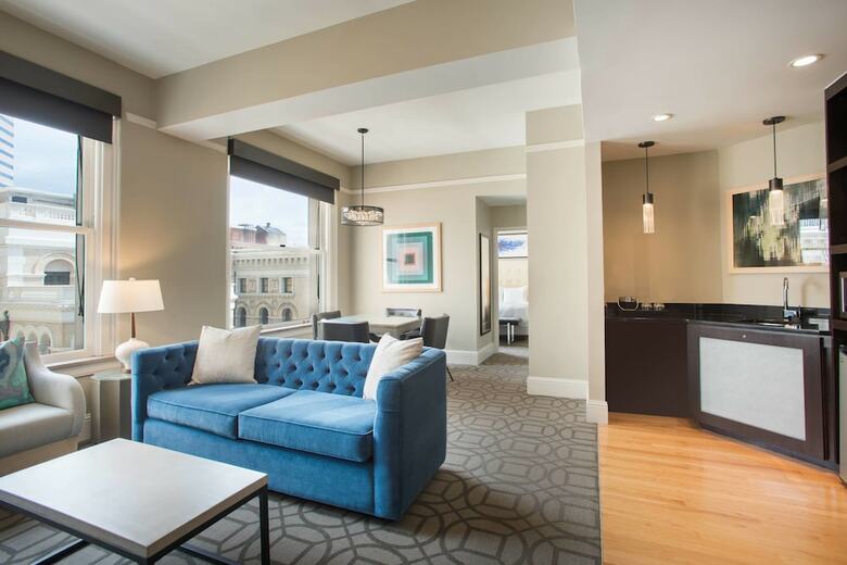 Magnolia Hotel Denver, A Tribute Portfolio Hotel