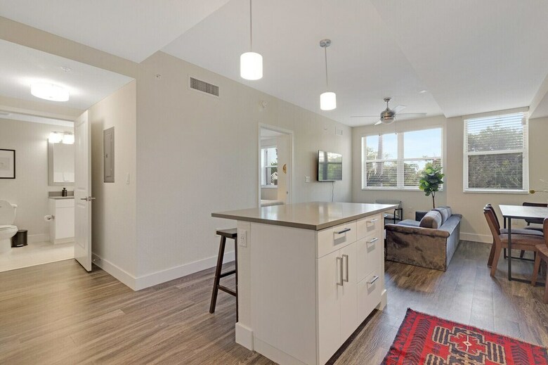 Biscayne Townhomes By Sextant