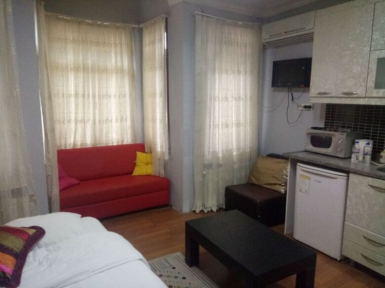 Ezra  Suites