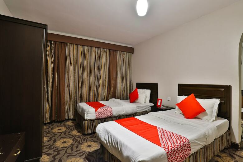 Oyo 446 Mas Hotel
