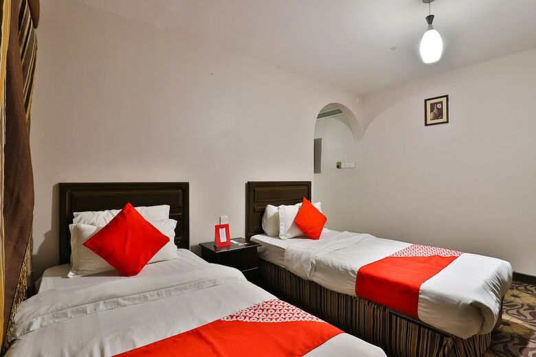 Oyo 446 Mas Hotel