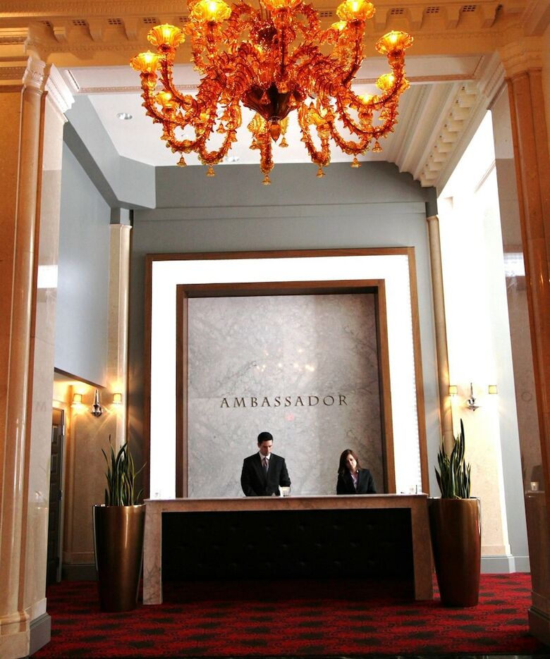 Ambassador Hotel Kansas City, Autograph Collection