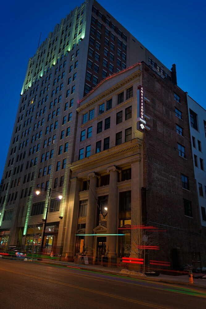 Ambassador Hotel Kansas City, Autograph Collection