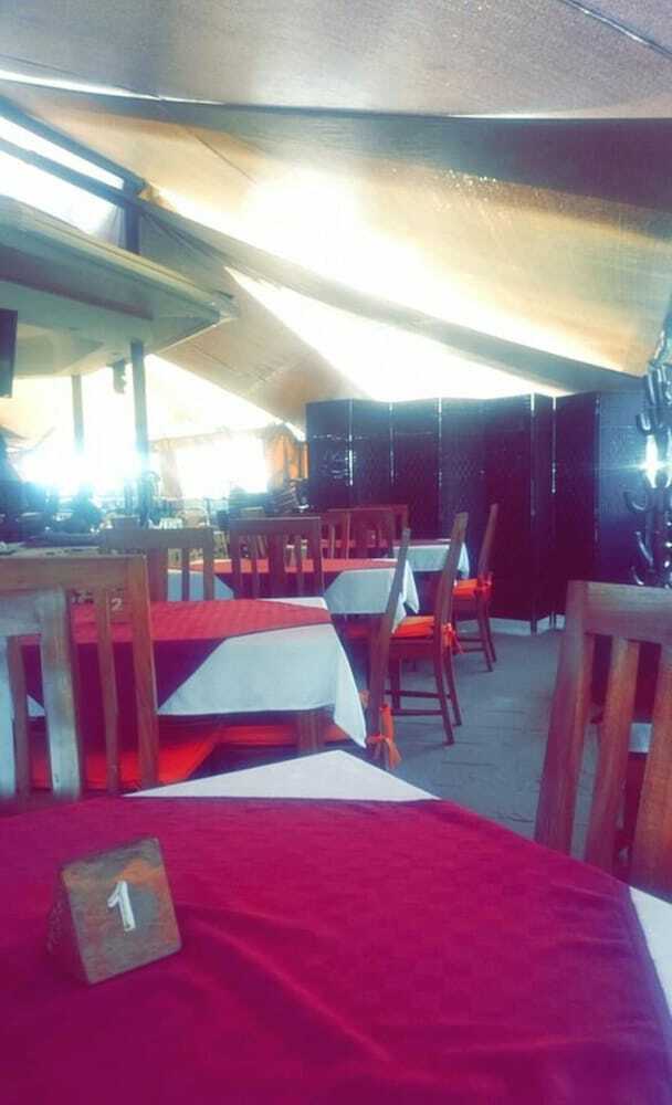 Hotel Desert Rose Resort