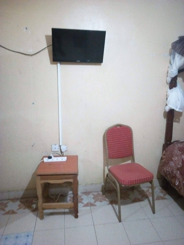 Hotel Waso Central Emporium Lodge