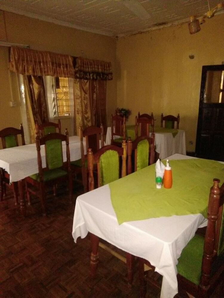 Hotel Magline Conference And Guest House