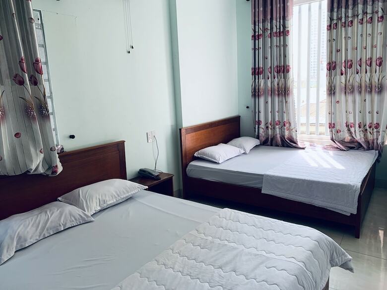 Oyo 1054 Rong Vang Hotel