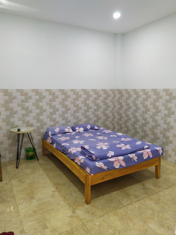 Hotel Oyo 1052 Hoang Gia Motel