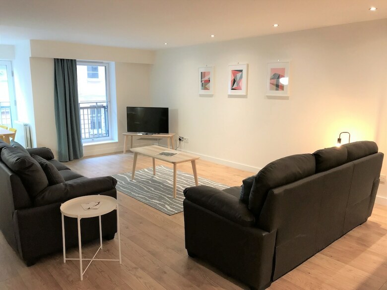 Tolbooth Apartments