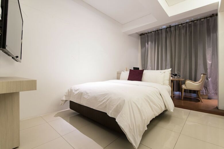 Smart Tourist Hotel