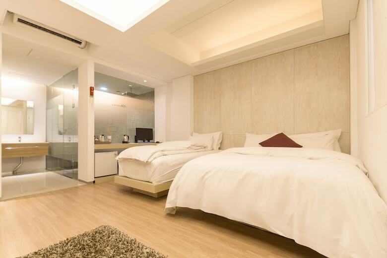 Smart Tourist Hotel