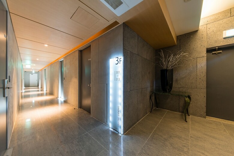 Smart Tourist Hotel