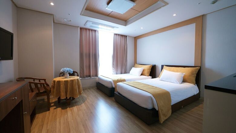 The Hotel Yeong Jong