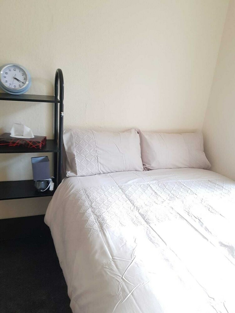 Apartamento Convenient, Clean And Comfortable Flat #2