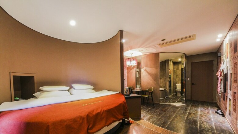 Hotel On