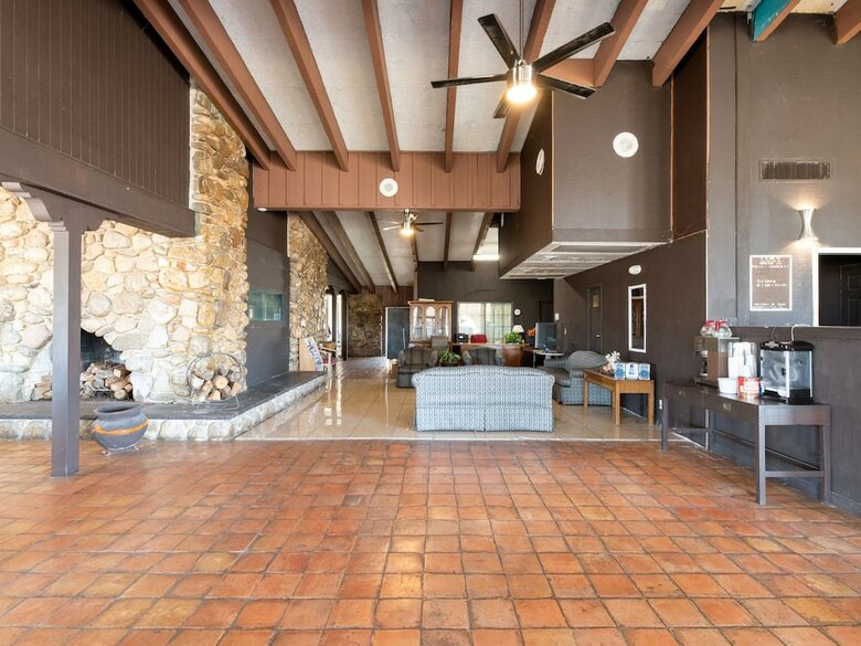 Motel Oyo Hotel Bay City Tx-35